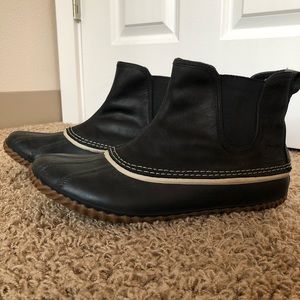 Women’s rain boots